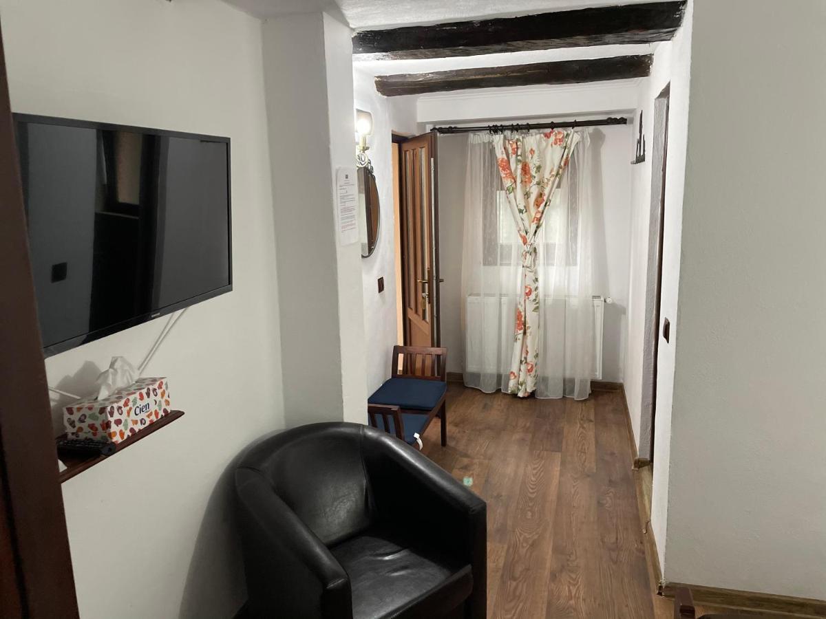 Pensiunea Casa Rica Călimăneşti Εξωτερικό φωτογραφία
