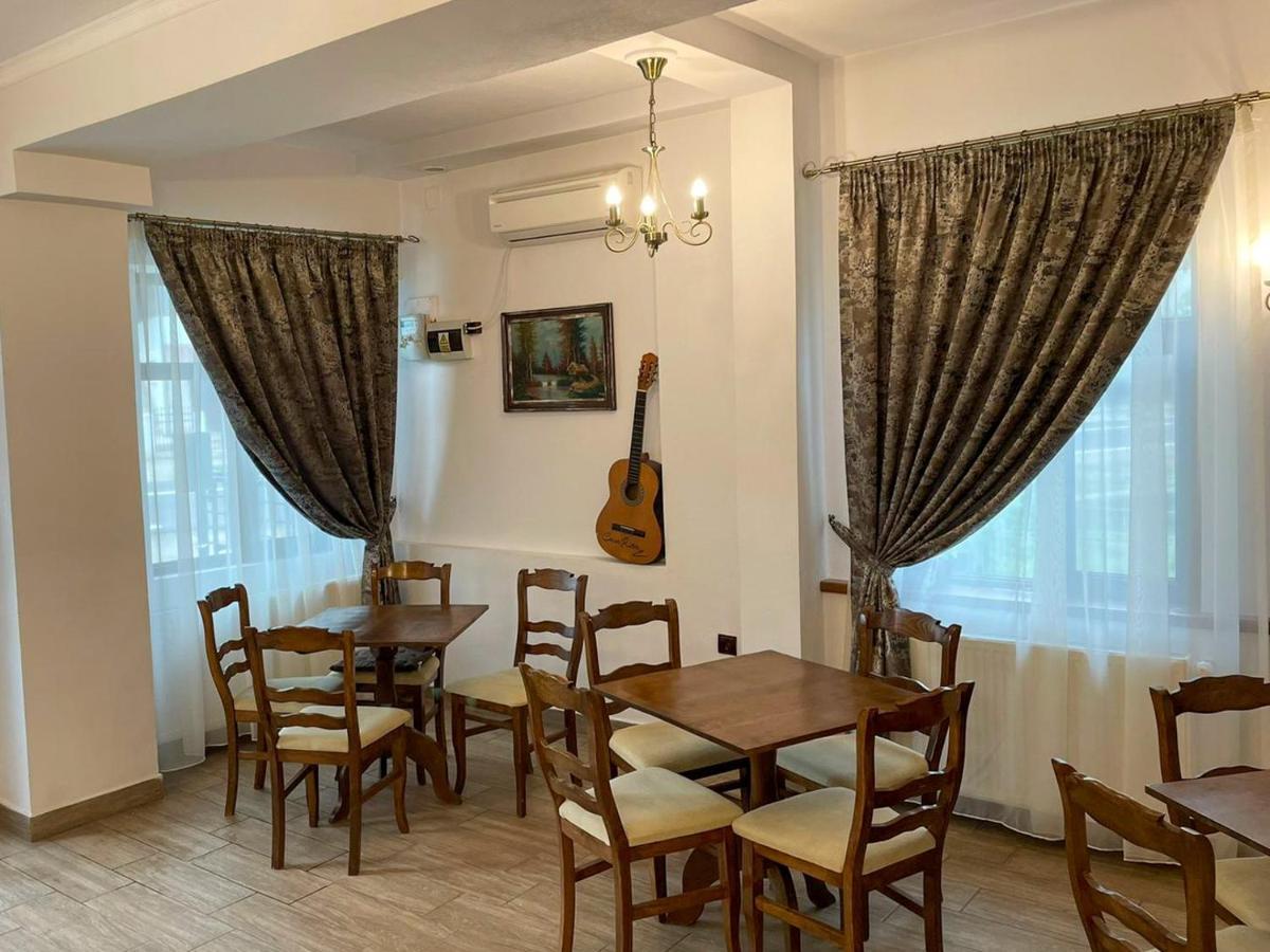 Pensiunea Casa Rica Călimăneşti Εξωτερικό φωτογραφία