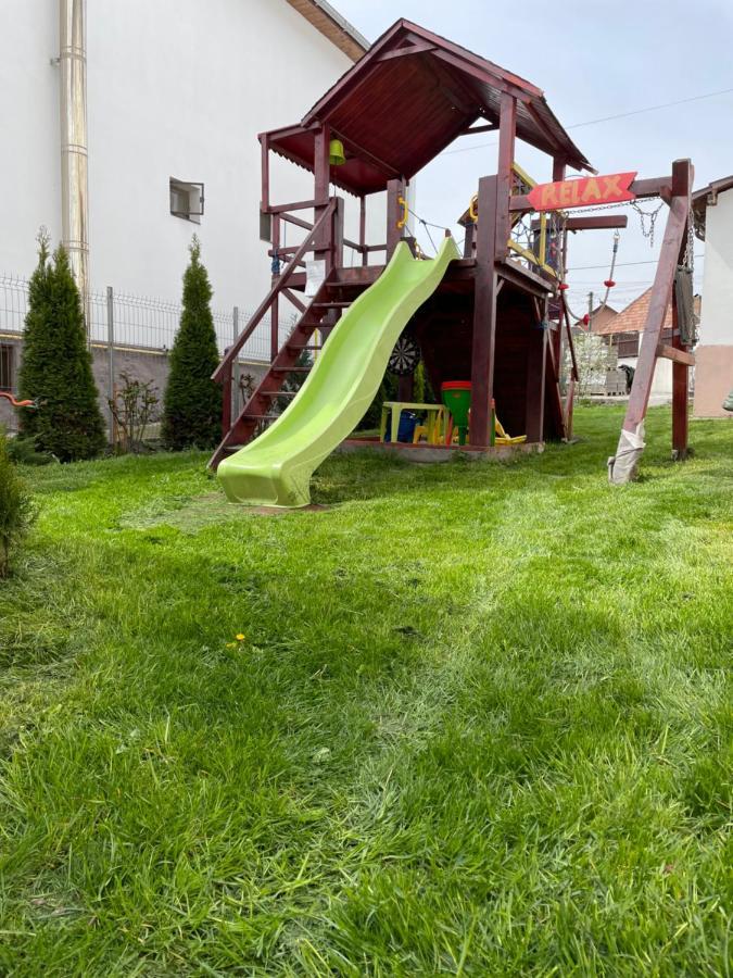 Pensiunea Casa Rica Călimăneşti Εξωτερικό φωτογραφία